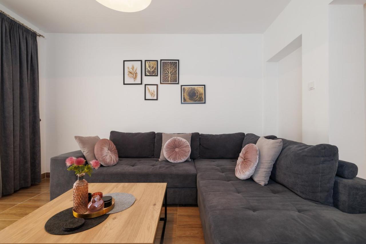 Spacious And Modern App With Big Terrace Malinska Exteriér fotografie