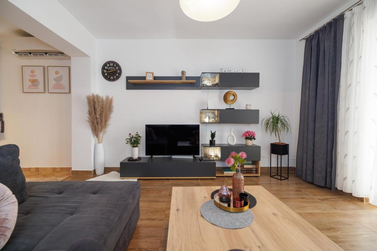 Spacious And Modern App With Big Terrace Malinska Exteriér fotografie