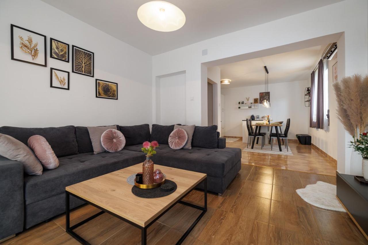 Spacious And Modern App With Big Terrace Malinska Exteriér fotografie
