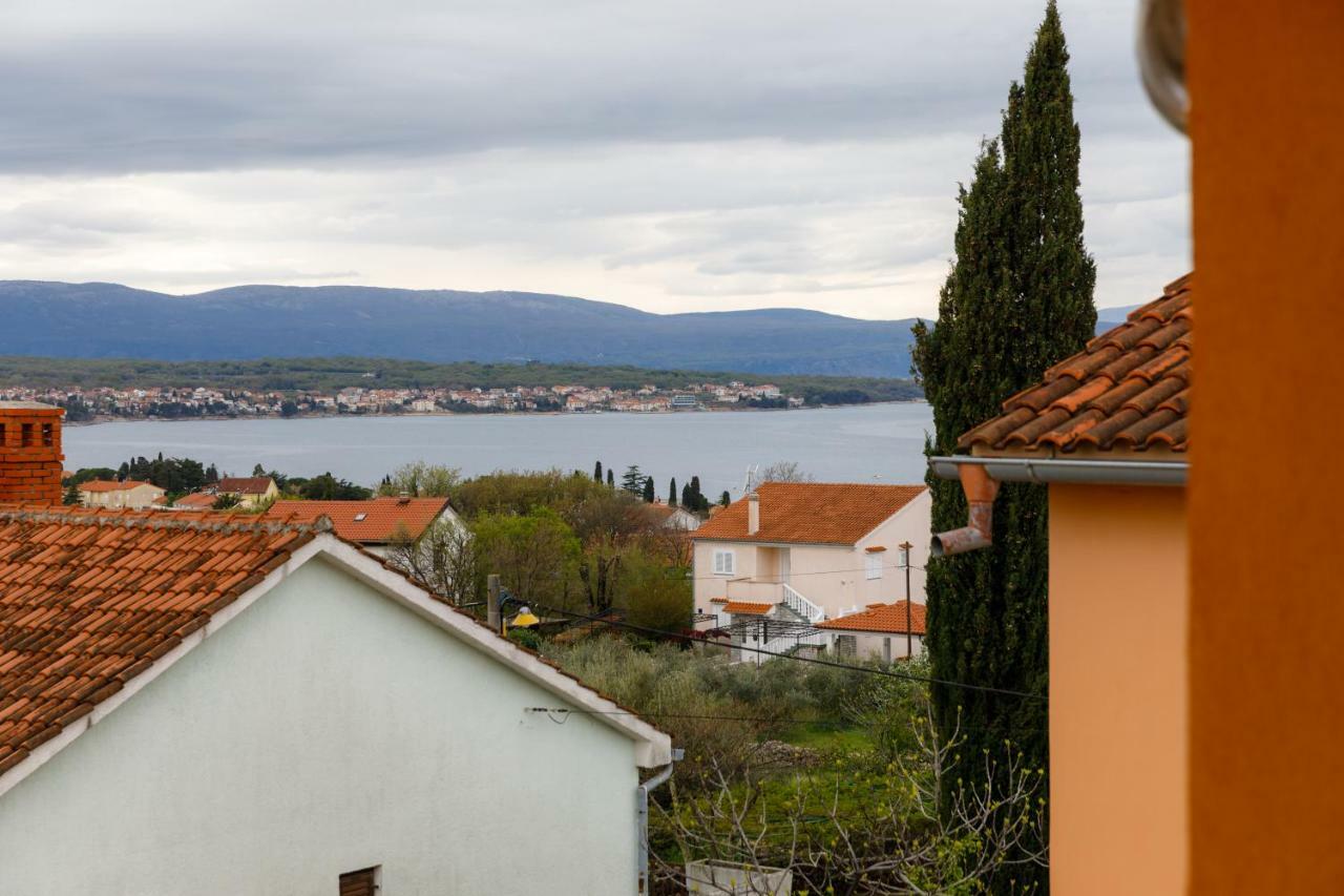 Spacious And Modern App With Big Terrace Malinska Exteriér fotografie