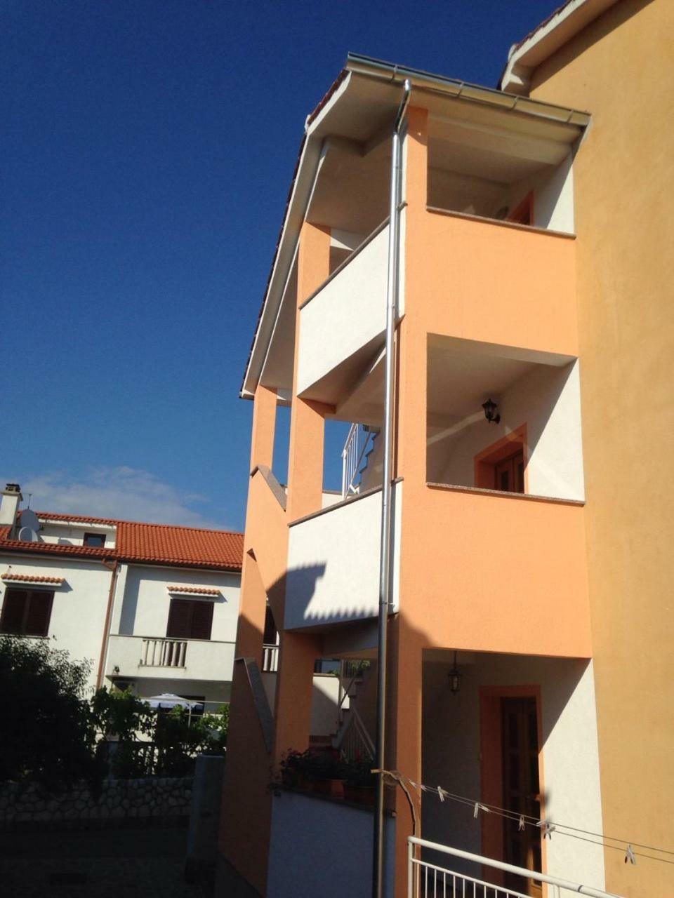 Spacious And Modern App With Big Terrace Malinska Exteriér fotografie